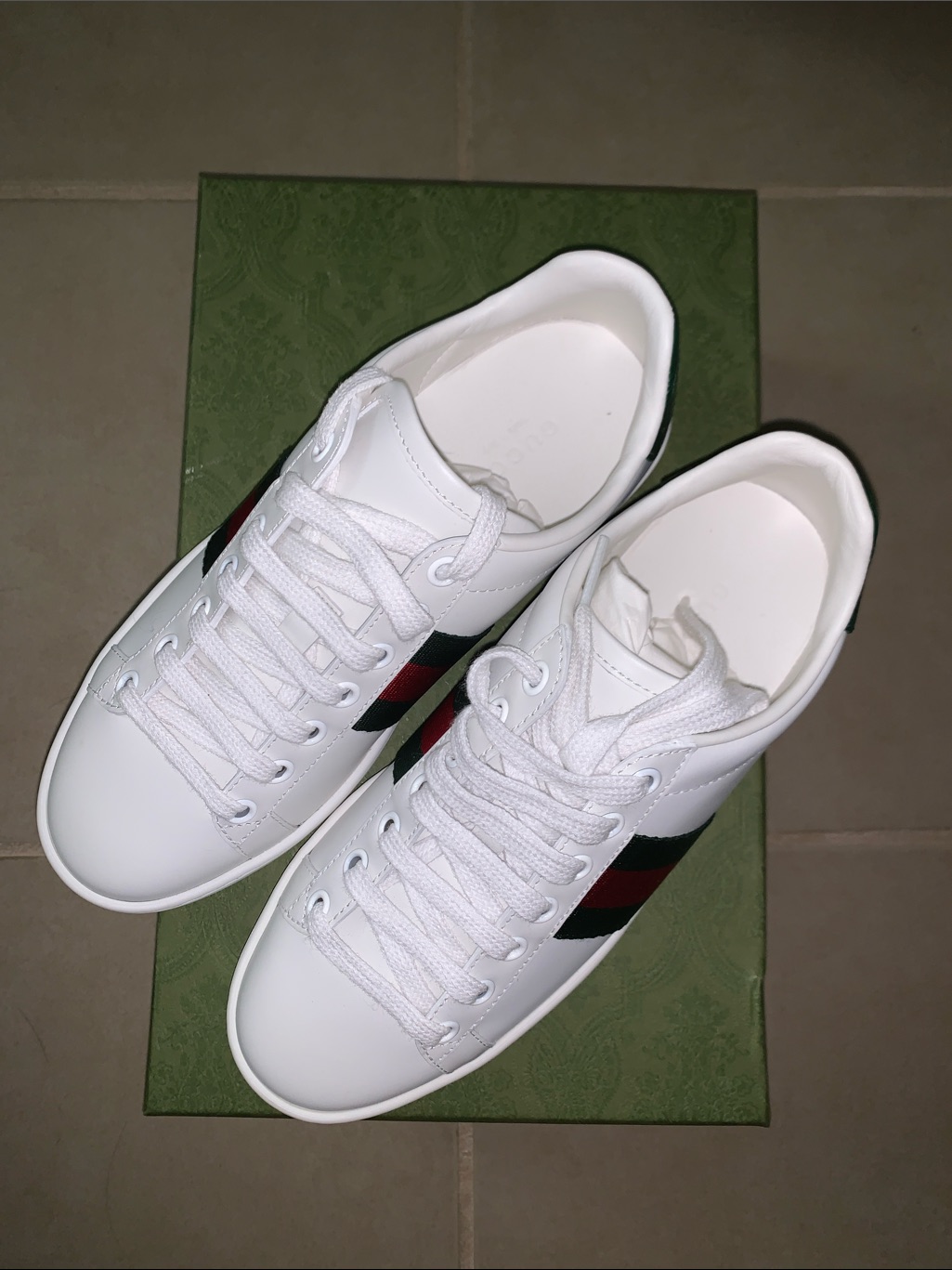 Gucci White Low-Top Sneakers With Red And Green Web Stripe